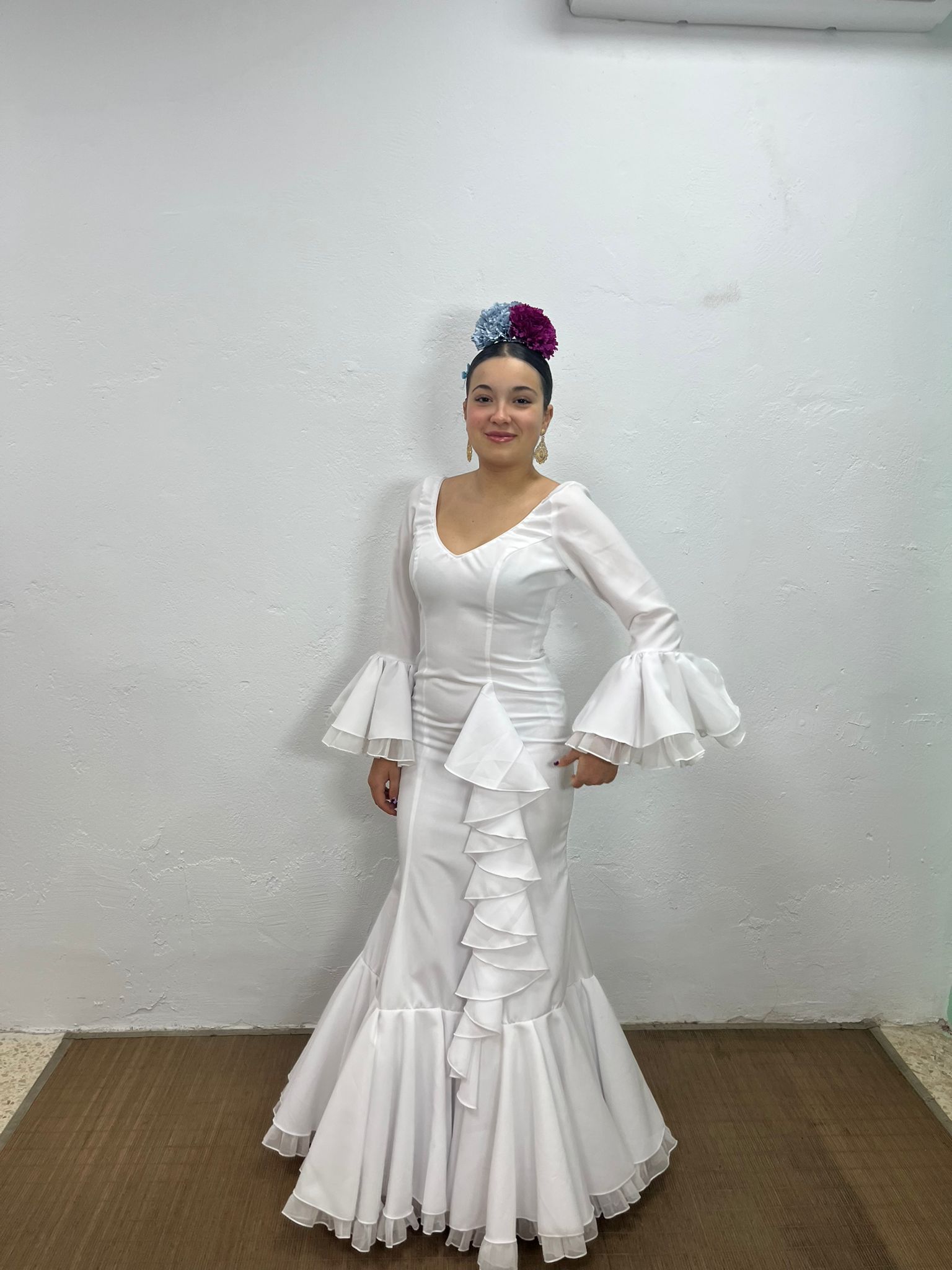 VESTIDO CASCADA BLANCO