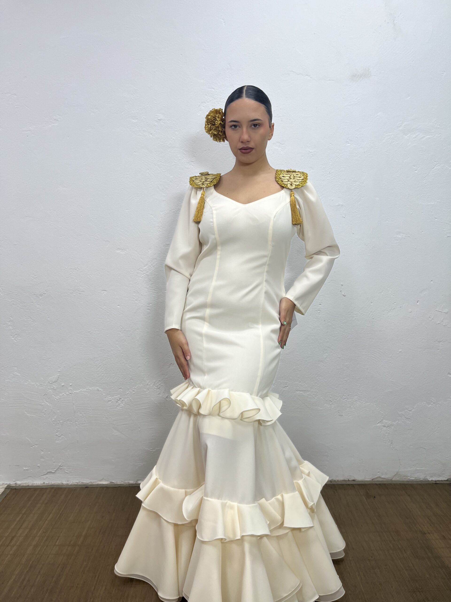 VESTIDO BEIG