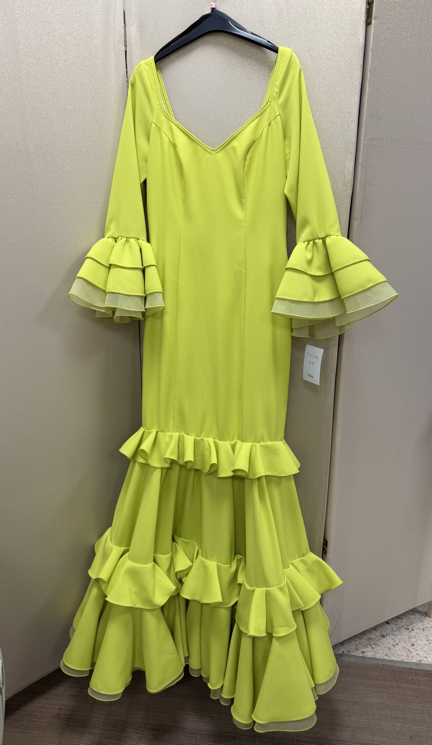VESTIDO COLOR LIMA